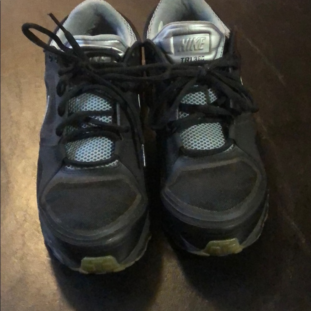 Nike gym shoes